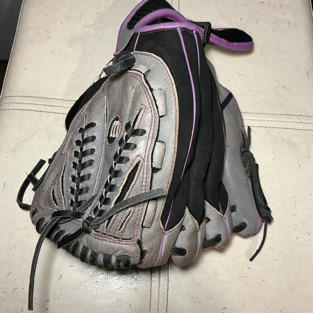 Wilson Women's Gray, Black & Pink Softball Glove